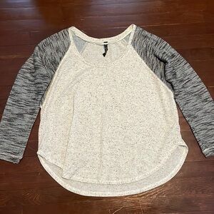 Women's Jessica Simpson Long Sleeve Top Large